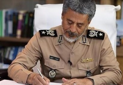 دریادار سیاری: هر خبر دقیق، تیری بر قلب امپراتوری دروغ است / خبرنگاران رزمندگان خط مقدم جنگ شناختی هستند / خبرنگاران افسران جهاد تبیین‌اند